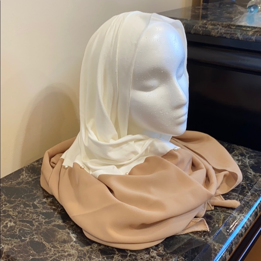 Women’s Pearled 2 color Hijab Scarf Shawl Cover up - Picture 5 of 15